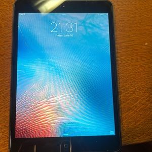 Apple iPad mini 12.6GB Version 9.3.5(13G36) wig magnetic front cover